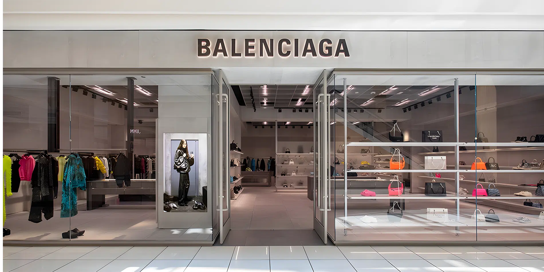 Banner 1 - Balenciaga Sverige