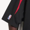 Balenciaga för herrar | Oversized T-shirt i svart/flerfärgat från NBA-samarbetet Balenciaga för herrar | Oversized T-shirt i svart/flerfärgat från NBA-samarbetet