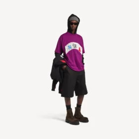 Balenciaga för herrar | Oversized T-shirt i violett från NBA-samarbetet Balenciaga för herrar | Oversized T-shirt i violett från NBA-samarbetet