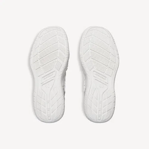 Dam-sneakers av modellen Hamptons i vit färg med medium slitageeffekt Dam-sneakers av modellen Hamptons i vit färg med medium slitageeffekt