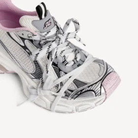Dam-sneakers i storlek 3XL med genomskinlig gel-sula i vitt/rosa/svart