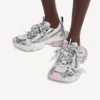 Dam-sneakers i storlek 3XL med genomskinlig gel-sula i vitt/rosa/svart Dam-sneakers i storlek 3XL med genomskinlig gel-sula i vitt/rosa/svart