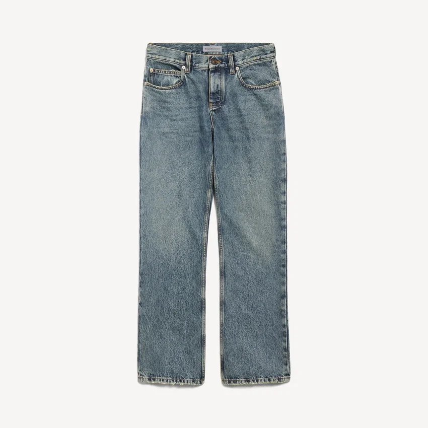 Dammjeans med normal passform i smutsigt vintageblått Dammjeans med normal passform i smutsigt vintageblått