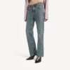 Dammjeans med normal passform i smutsigt vintageblått Dammjeans med normal passform i smutsigt vintageblått