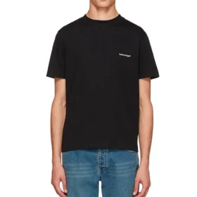 Enkel T-shirt med liten logotyp, rund hals och korta ärmar, unisex, svart 556151TYK281000