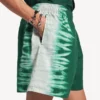 Extreme tie-dye-shorts för herr i avslappnad passform i grönt/vitt Extreme tie-dye-shorts för herr i avslappnad passform i grönt/vitt