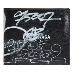 Fyrkantig, vikbar graffitiplånbok ”Black White” 594549210LH1090
