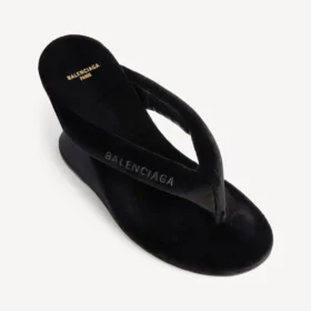 Gaeta-tångsandal med kilklack för damer i svart