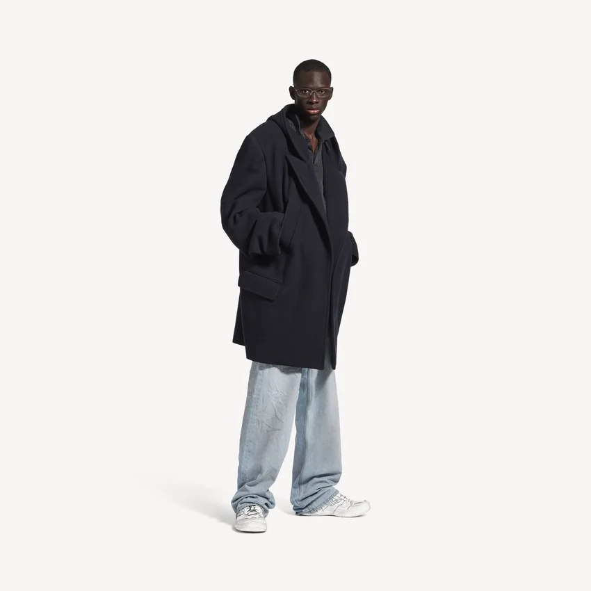 Hamptons-sneakers för herr i slitet utseende, i vitt/mörkblått/grått Hamptons-sneakers för herr i slitet utseende, i vitt/mörkblått/grått