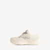 Hamptons-sneakers med plattform i mocka för damer i beige/svart Hamptons-sneakers med plattform i mocka för damer i beige/svart