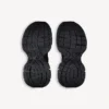 Dam-sneaker i storlek 3XL med berlocker i svart/silver Dam-sneaker i storlek 3XL med berlocker i svart/silver