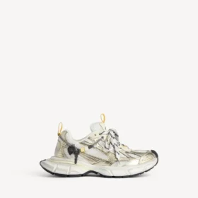 Herr-Sneakers i storlek 3XL med berlocker i vitt/gult/silver/svart