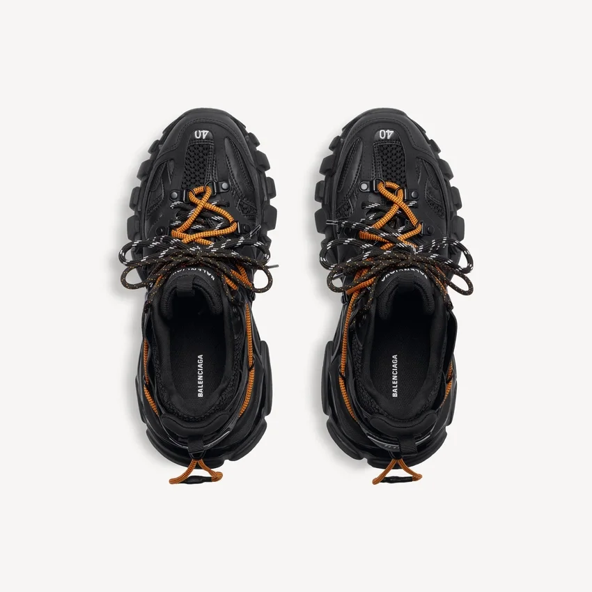 Herr-sneakers med snörning för löpning och terräng i svart/orange Herr-sneakers med snörning för löpning och terräng i svart/orange