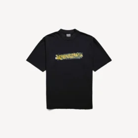 Herr-T-shirt i svart med ”Messy Spray”-motiv och medium passform