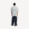 Herr-T-shirt med V-ringning i grått/vitt, modell 3b, oversized