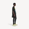 Herr-T-shirt ”The Address” i medium passform, tvättad svart