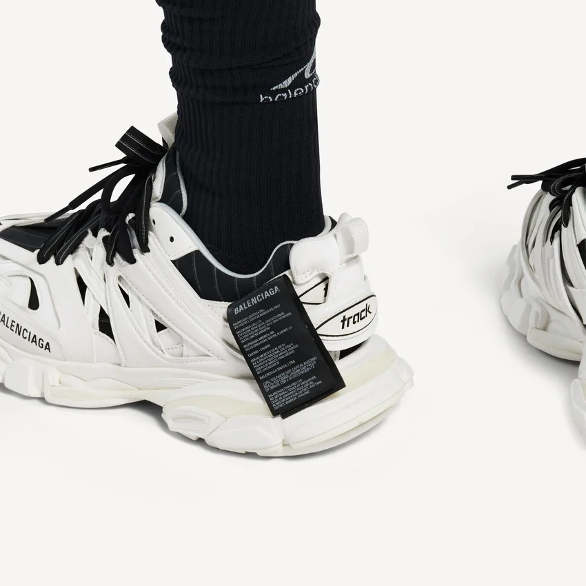 Herr-track-sneakers i vit tröjstil Herr-track-sneakers i vit tröjstil