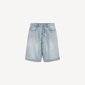 Herrshorts i denim med pressad passform i blekt ljusblått