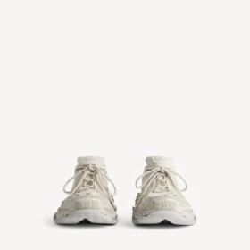 Herrskor Triple S.2 i äggskalsfärg