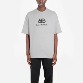 Interlocked BB T-shirt med normal passform ”Grey” 578139TGV751300