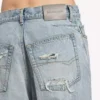 Jeans för dam med tvinnade sömmar i blekt ljusblått Jeans för dam med tvinnade sömmar i blekt ljusblått