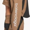 Kort jacka i techwear-stil för damer i kamelfärg