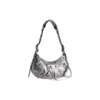 Le Cagole liten axelväska, metalliserad ”Silver” 6713070GT3Y8103