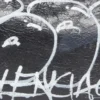 Le Cagole miniväska med kedja och graffiti ”Black” 695814210G61090