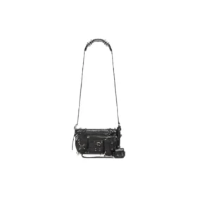 Le Cagole Xs Flap Bag med piercingar ”Black” 7190822AAE31000