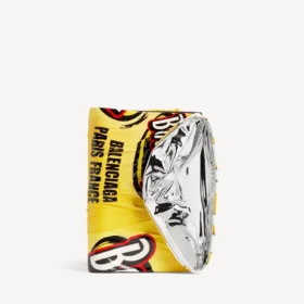 Passfodral för män i gult med ”chips”-motiv