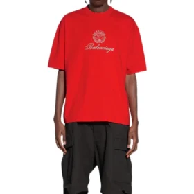 Qixi Crest T-shirtar, medium passform, ”Red” 612966TMVL46971