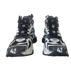 Runner High Top-sneakers ”Tvåfärgad svart och vit” 695764W3RH29010