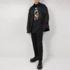 T-shirt med logotyp över hela plagget ”Black” 681457TKO401000