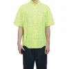 T-shirt med logotyp över hela plagget ”Neon Yellow” 534332TILX67110