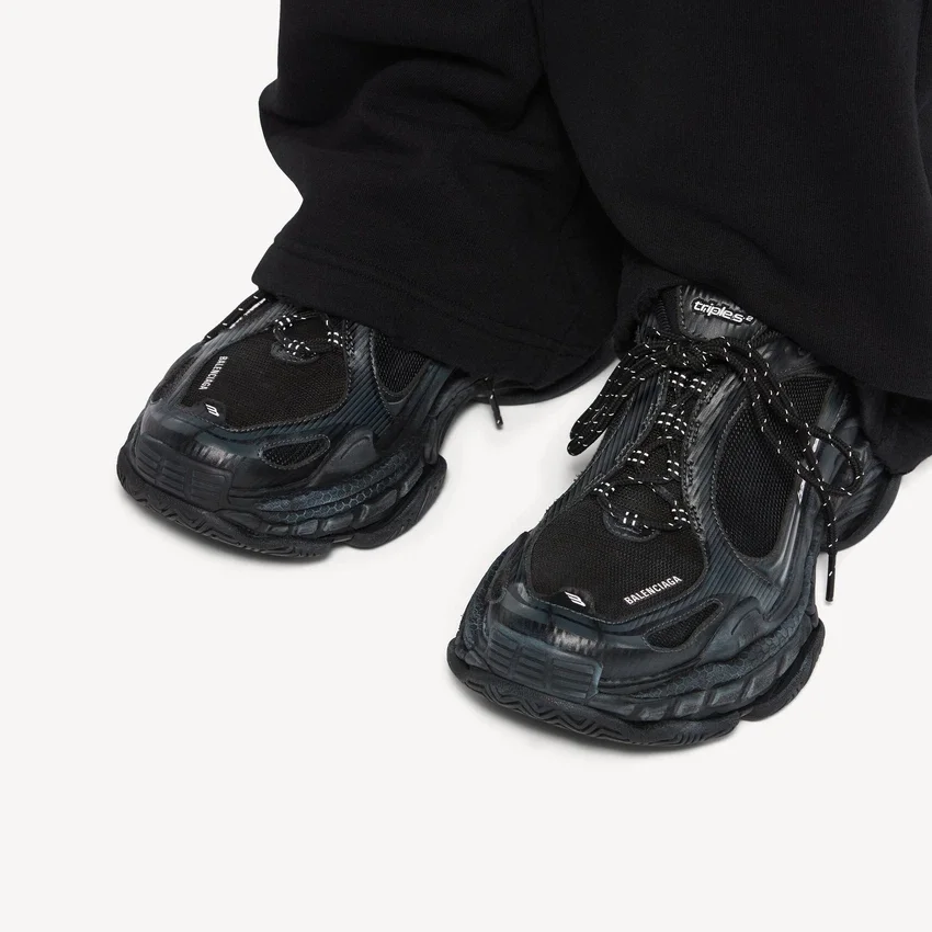 Triple S.2-Sneakers för dam i svart/mörkgrått Triple S.2-Sneakers för dam i svart/mörkgrått