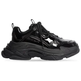 Triple S ”Black Patent” 734954W2PAA1000