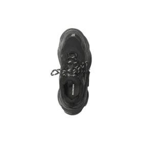 Triple S ”Distressed Black” 531388W09O11000