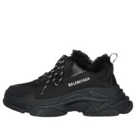 Triple S ”Fake Fur – svart” 668562W3CQ51000
