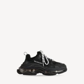 Triple S-sneaker med genomskinlig sula i svart