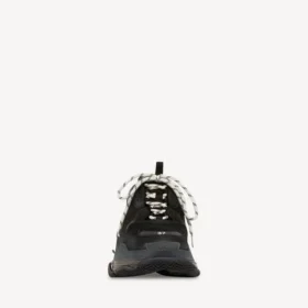 Triple S-sneaker med genomskinlig sula i svart