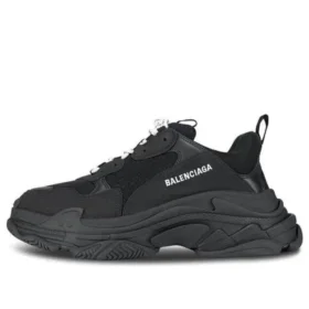 Triple S-sneaker ”Svart” 2020 534217W2CA11000