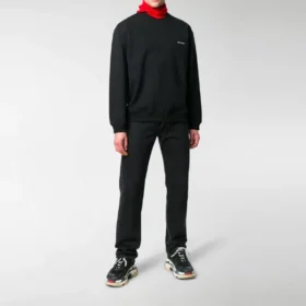 Tröja med rund hals och liten kontrastlogotyp ”Black White” 556147TYK271000