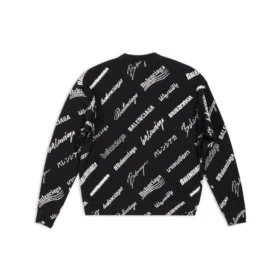 Tröja med rund hals och logotryck över hela plagget ”Black White” 724858T16651070