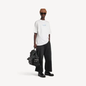 Vit T-shirt för män med skissartat tryck och medium passform